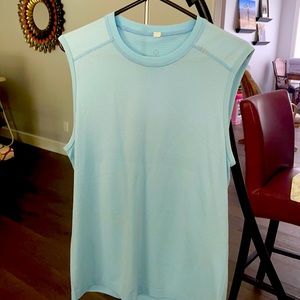 Lululemon Men’s athletic top